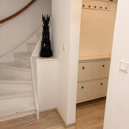 Apartman Dein Reihenhaus Auf Zeit In Neuss